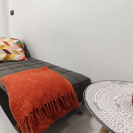 Modern Flat For Couple Center *